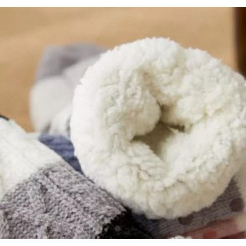 [COMPRE 2 LEVE 3] Kit Meias de Lã de Carneiro para Bebês Térmicas Lemartine (OFERTA DE INVERNO)